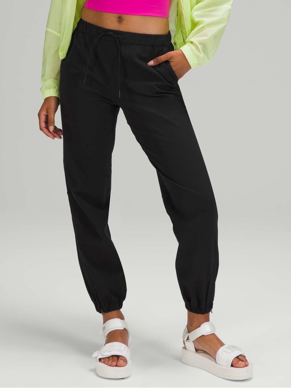 lululemon Affinity Side Zip Jogger Pants 25” — Black — Size 2